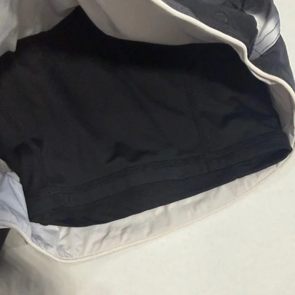 Women's Athletic Ombre Shorts in Black and Gray - Picture 5 of 9